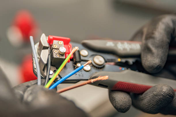 Best 24-Hour Electrician  in Pontotoc, MS